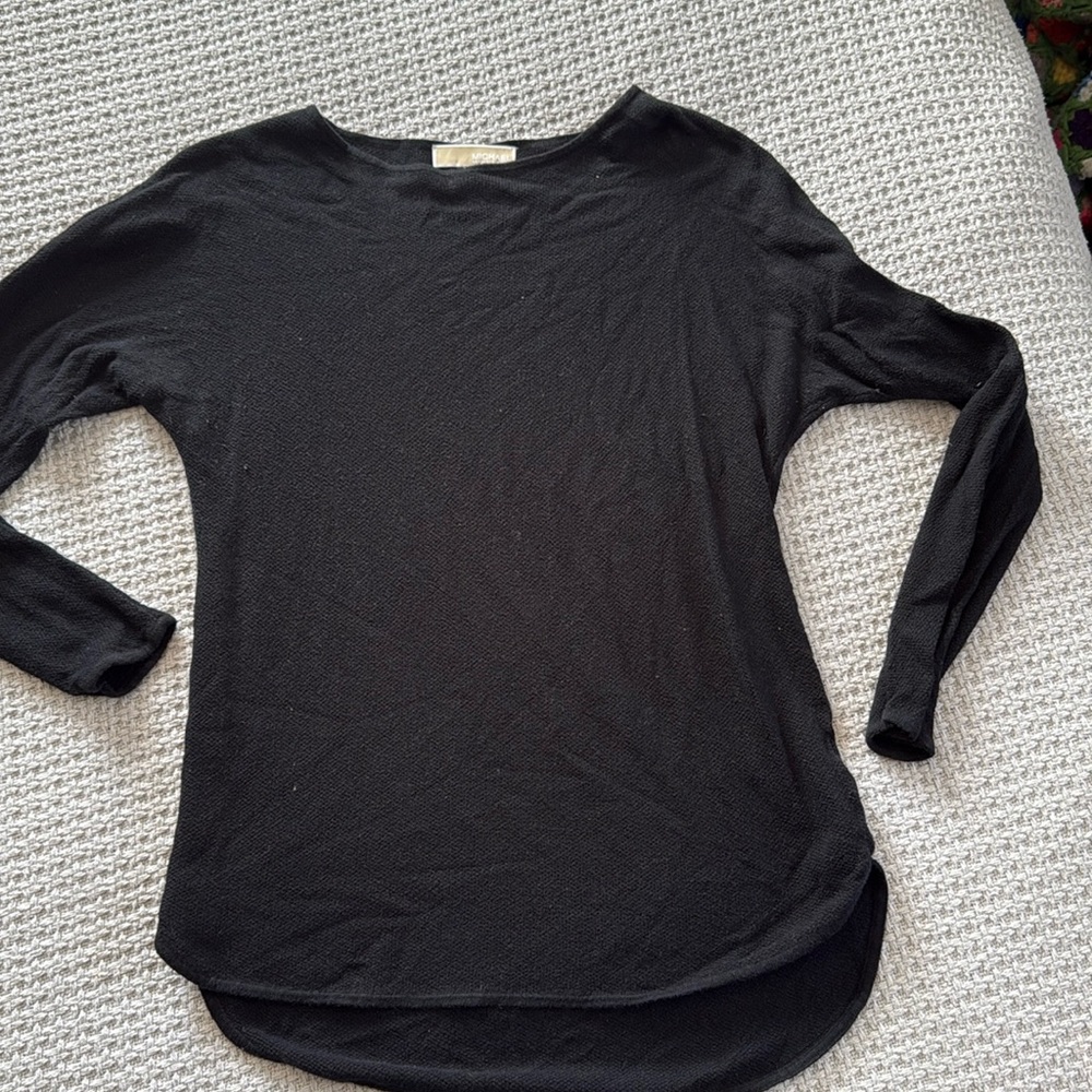 Michael Kors women’s black lightweight 3/4 length shirt